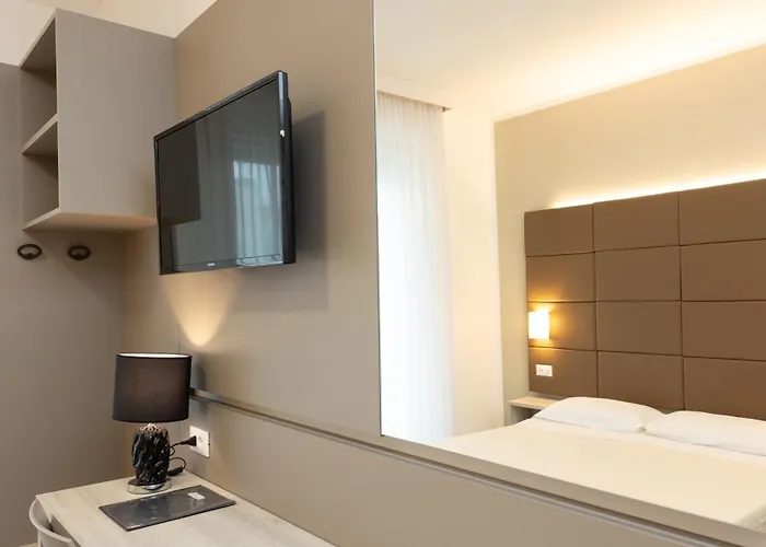 Hotel & Carinthia S
