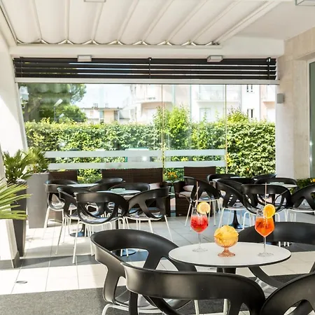 & Carinthia S Hotel 3*