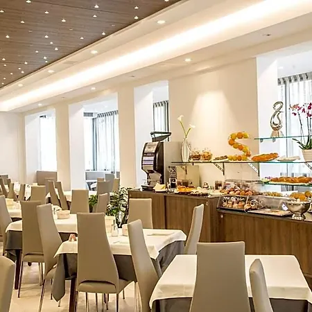 & Carinthia S Hotel 3*
