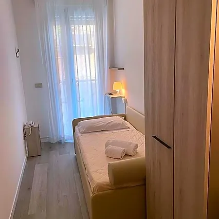 Hotel Carinthia 3*
